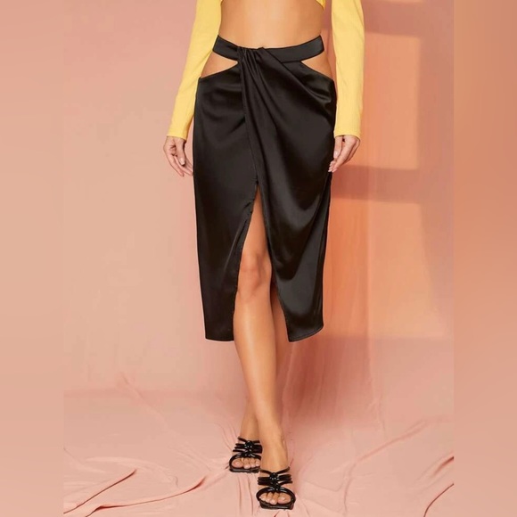 Black Sexy Cut Out High Waist Wrap Hem Midi Satin Skirt - Picture 3 of 5